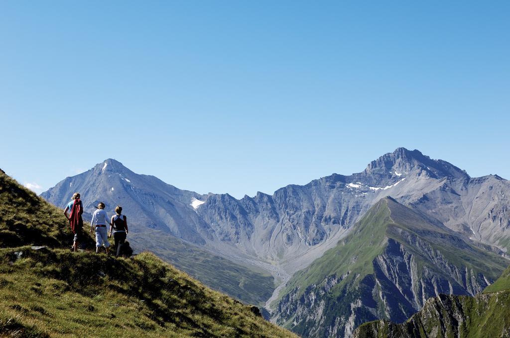 Hotel Garni Chasa Nova Samnaun Exteriör bild