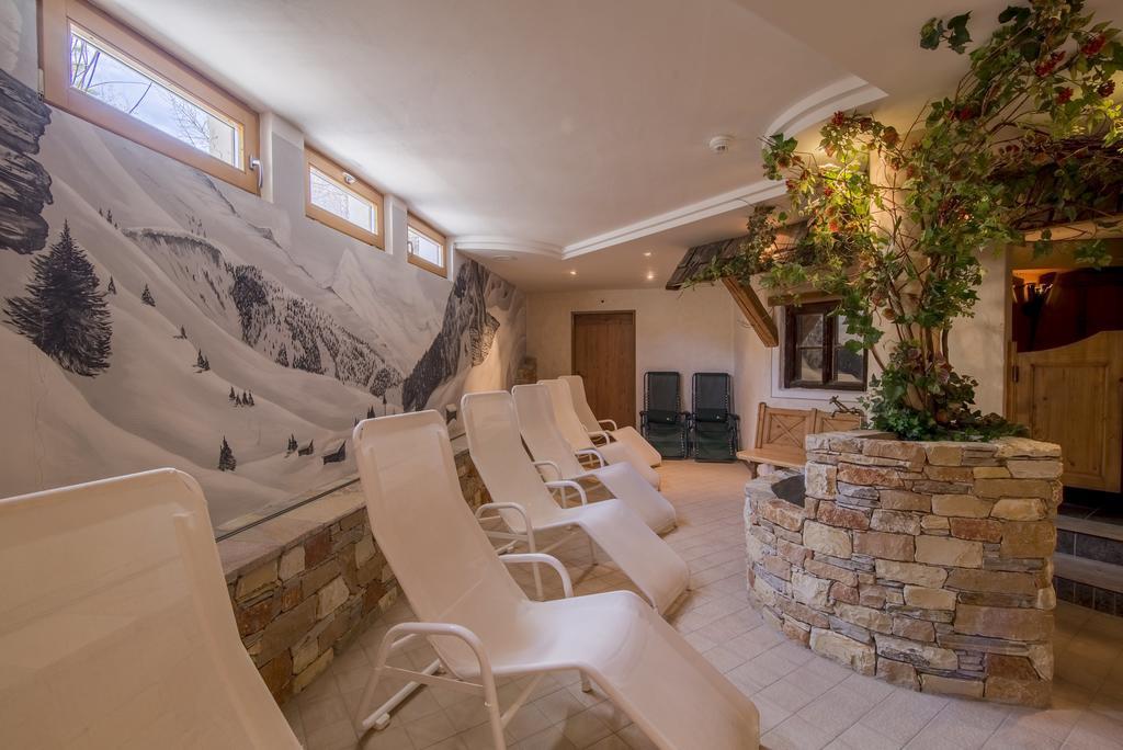 Hotel Garni Chasa Nova Samnaun Exteriör bild